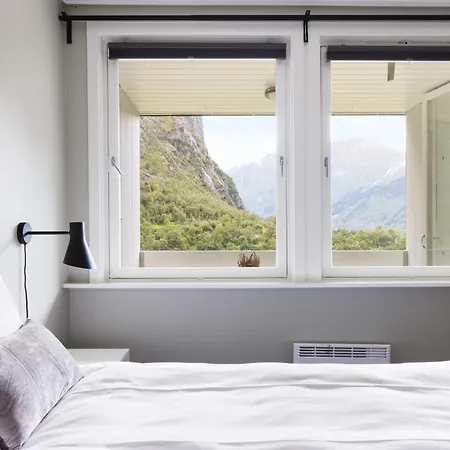 Hotel apartamentowy Trolltunga Tyssedal