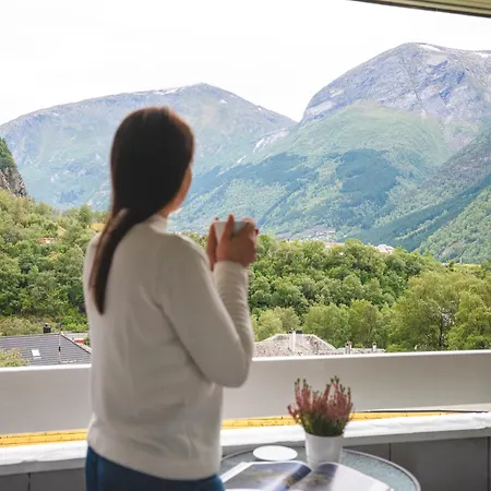 Hotel apartamentowy Trolltunga Tyssedal
