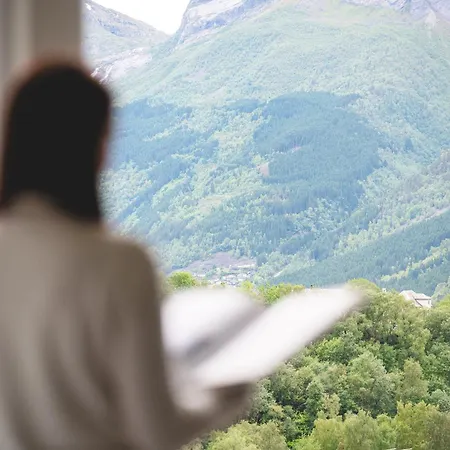 Trolltunga Apartmanhotel